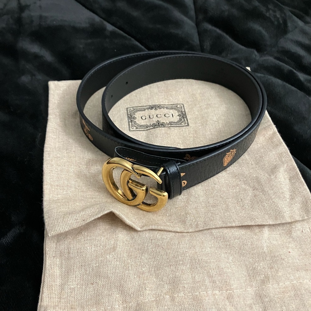 Limited edition Gucci marmot belt with strawberry and cherry